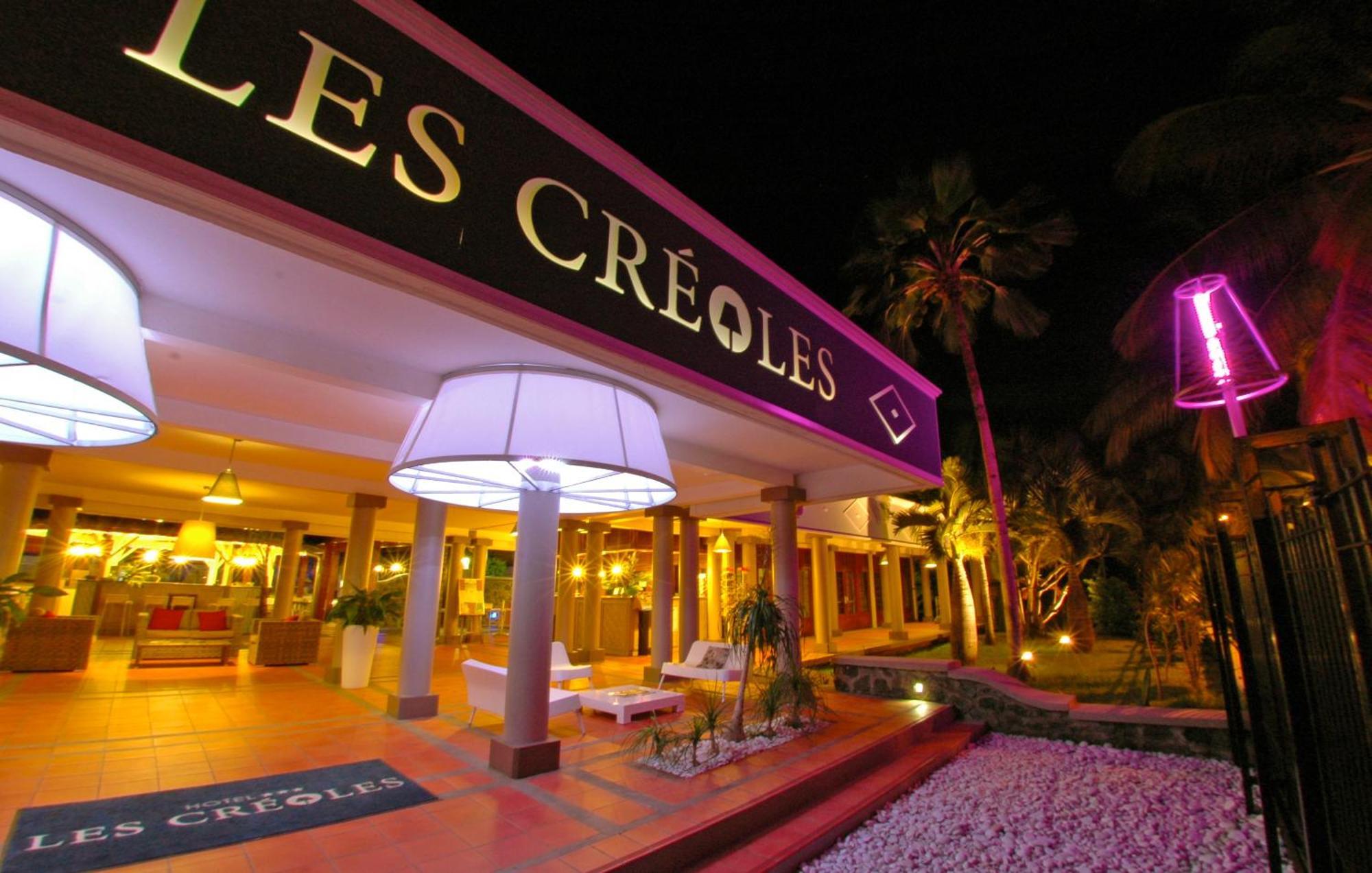 Hotel Les Creoles Сен Жилс ле Бен Екстериор снимка