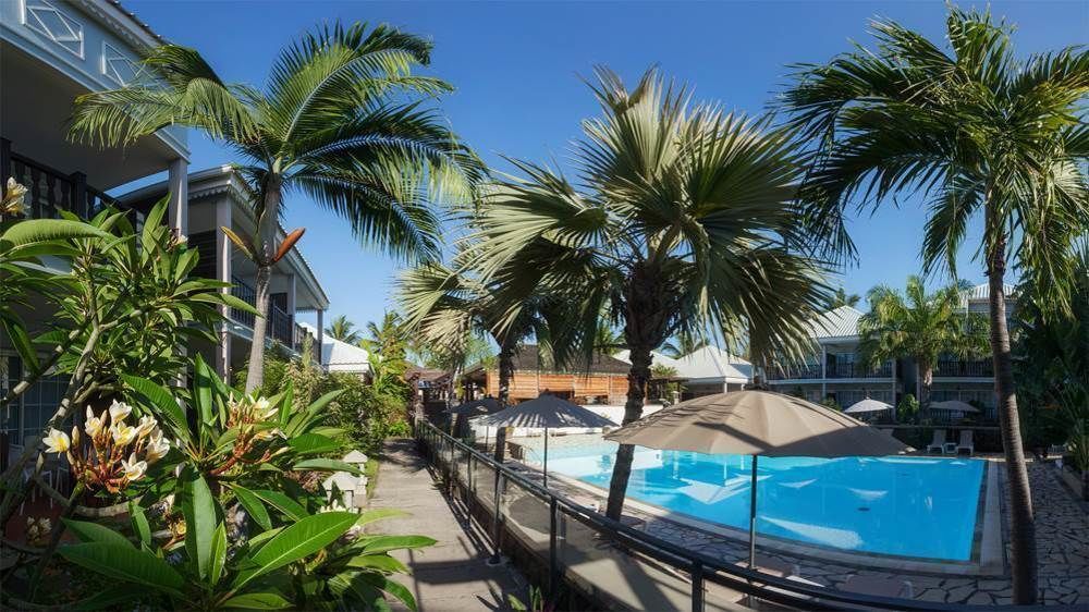 Hotel Les Creoles Сен Жилс ле Бен Екстериор снимка